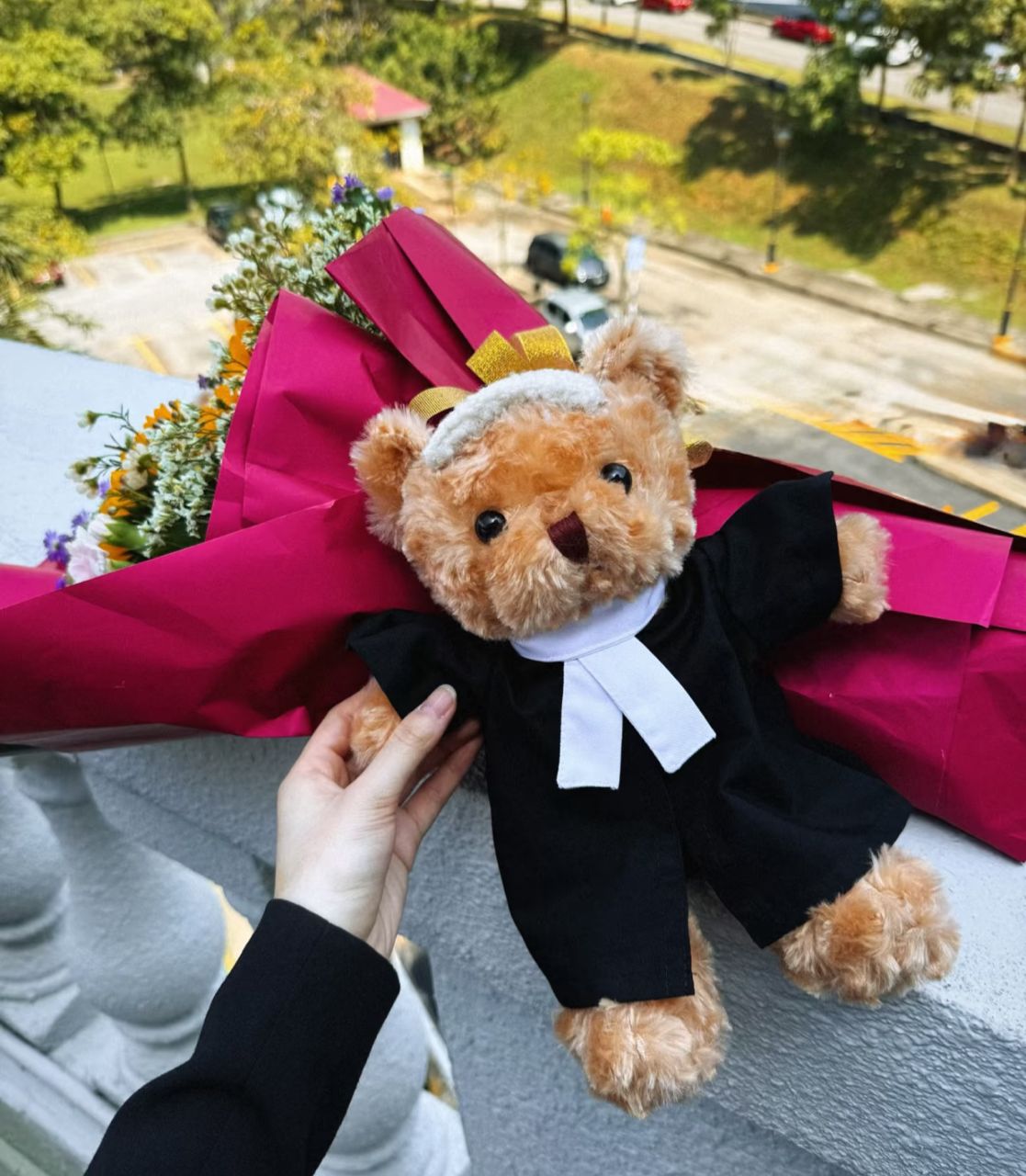 Top Meaningful Gifts for Your Partner Who Just Graduated
